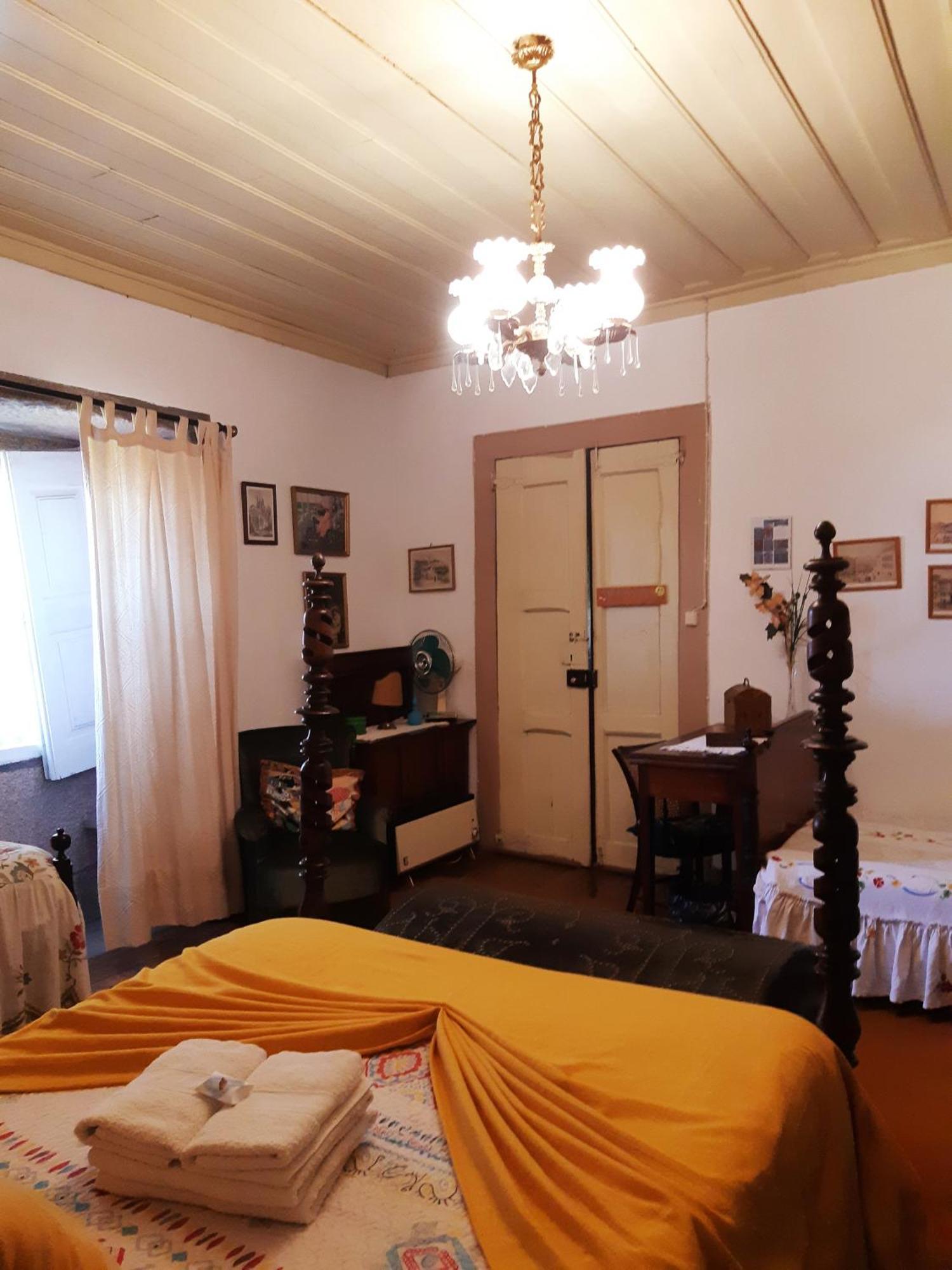 Bed and Breakfast Solar Dos Carvalhos Sernancelhe Zimmer foto